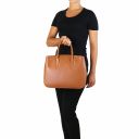 Procida Leather Handbag and 3 Fold Leather Wallet With Coin Pocket Черный TL142151