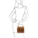 Atena Bolso Noche en Piel Efecto Coco Cognac TL142267