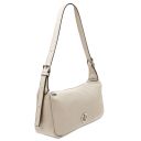 Miranda Borsa al Hombro en Piel Suave Beige TL142467
