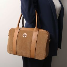 Stephany Bolso en Piel Bordeaux TL142511