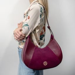 Goccia Leather Hobo bag Коньяк TL142515