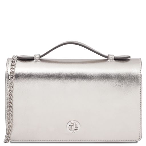 Opera Pochette in Pelle Metallic con Tracolla a Catena Argento TL142519