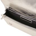 Opera Pochette in Pelle Metallic con Tracolla a Catena Argento TL142519
