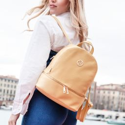 TL Bag Mochila en Piel Suave Negro TL142280