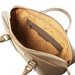 Prato Elegante porta folios y porta ordenador portátil en piel Saffiano Caramelo TL141626