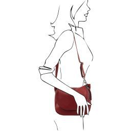 TL Bag Sac bandoulière besace en cuir souple avec pompon Rouge TL141802